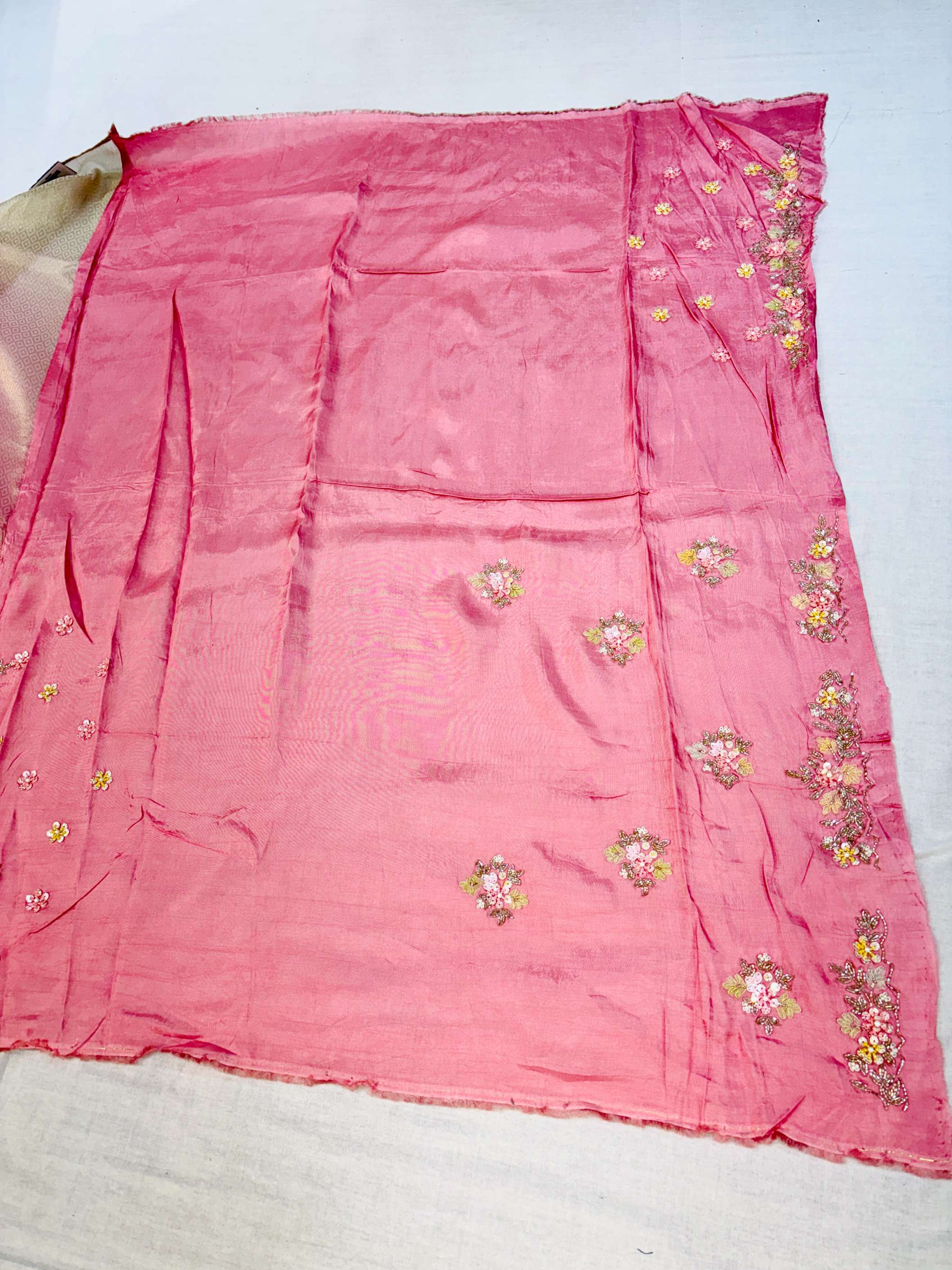 Shaded Pink & Beige Crushed Tissue Saree